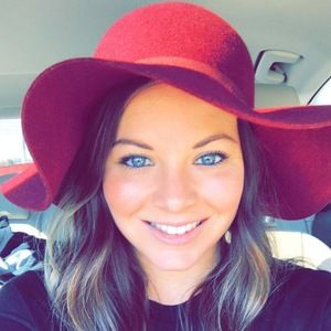 Meet your Posher, Whitney